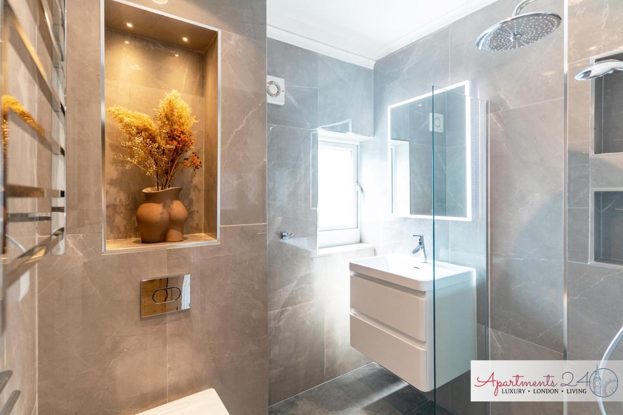 Beautiful Apartment In London Hounslow Exterior foto